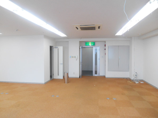 富田ビル0